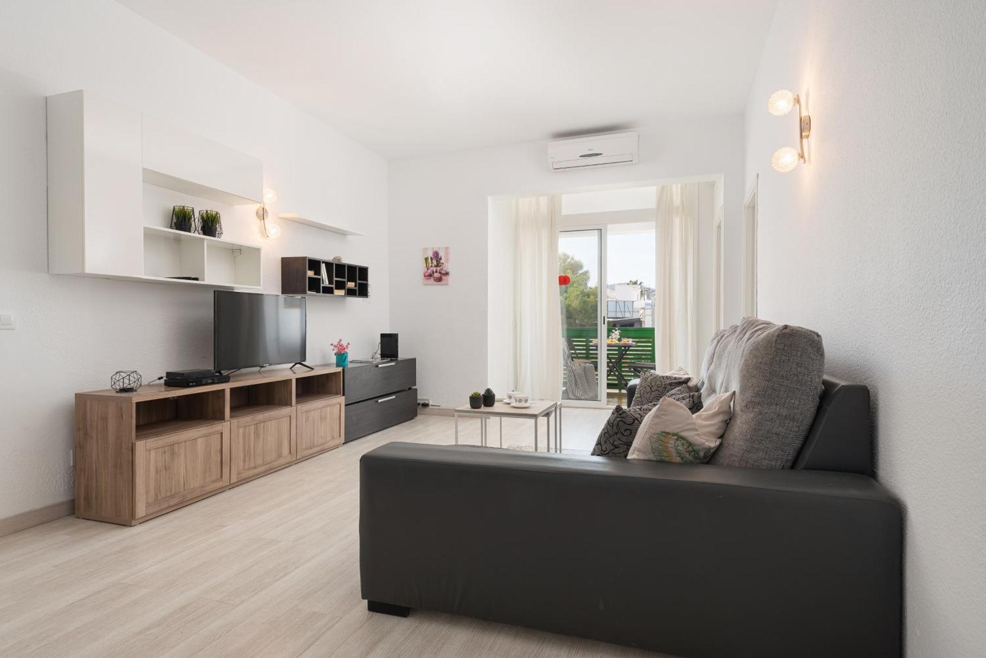 Apartment Xara Torres, At The Beach Of Alcudia Port de Alcudia  ภายนอก รูปภาพ